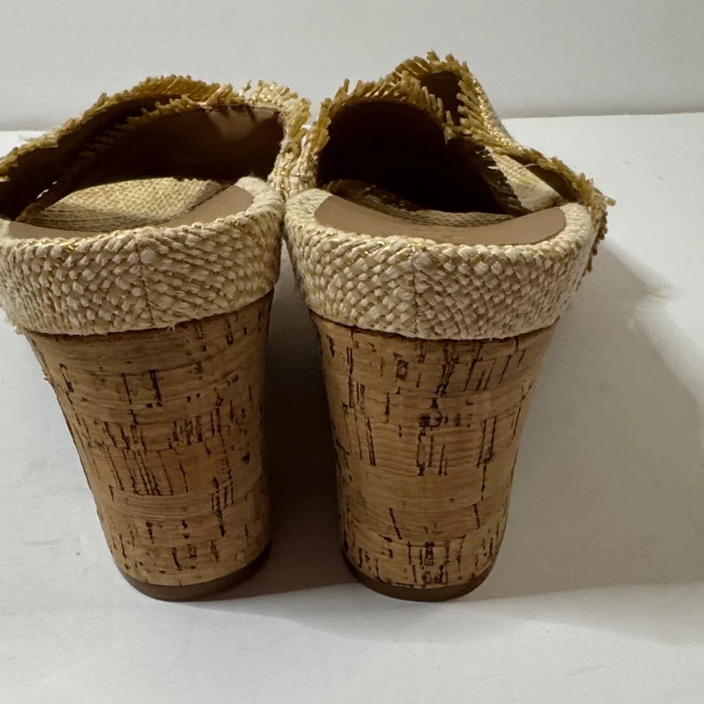 AEROSOLES Madina Sand Raffia Crisscross Wedge Size 11 NWOT